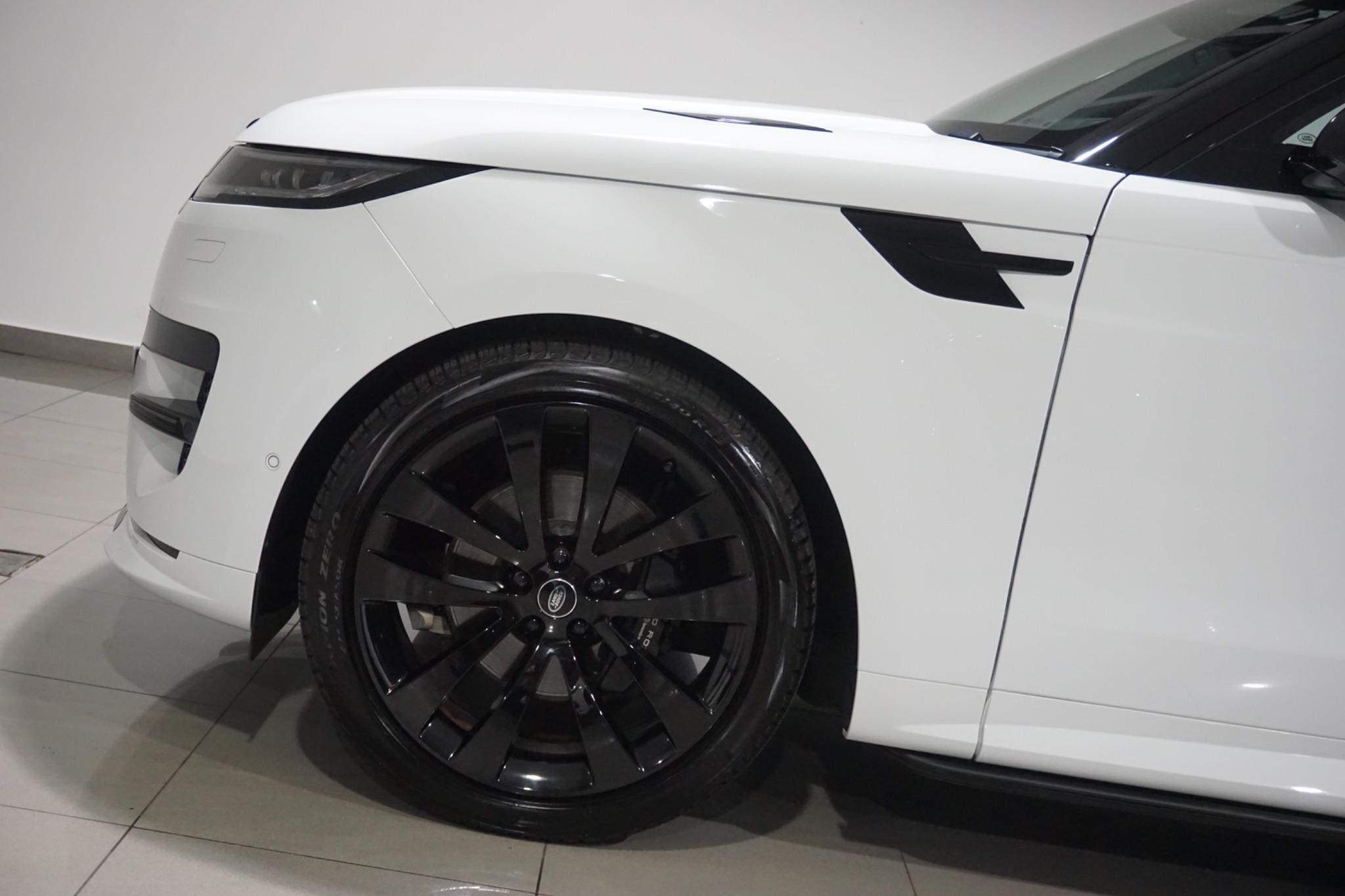 Land Rover Range Rover Sport 3.0 D300 MHEV Dynamic SE Auto 4WD Euro 6 (s/s) 5dr